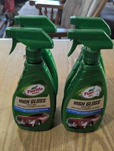 4 Bottles of Turtle Wax High Gloss Polish