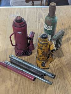 Set of 3 Bottle Jacks