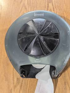 Hillyard 3 Roll Commercial Toilet Paper Dispenser - no key