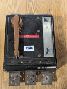 2000 AMP 3 Pole Square D Circuit Breaker