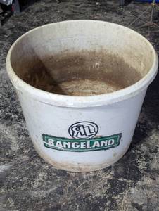 Large Poly Feed Bucket - Horse Farm