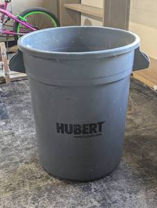 30 Gallon Rubber Trash Can