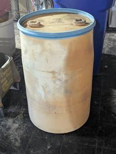 30 Gallon Plastic Drum with Bungs