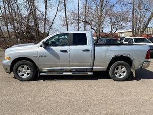 2009 DODGE RAM 1500 SLT SPORT *4x4 | No Accidents Reported* (NO RESERVE)