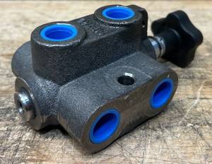 Metro 810-00-400 6 Ported Hydraulic Selector Valve with Knob 1024 Msrp $119.99