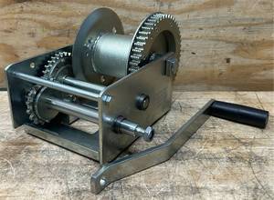 Fulton, K-Series Brake Winch, 2500 lb Capacity, Single Speed, Hand Brake, 11 inch Handle, Rope or Strap Use Only, Model# 143200 #7024401 Msrp $489.99