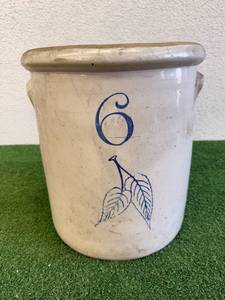 6 Gallon Blue Leaf Crock