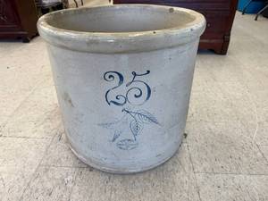 25 Gallon Blue Leaf Red Wing Union Stoneware Crock