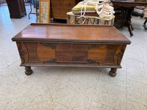 Tennessee Red Cedar Co Cedar Chest with Lock & Key