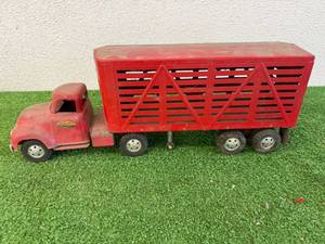 Tonka Toys Mound MN Truck & Livestock Trailer