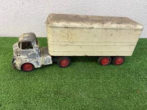 Wyandotte Toys Truck & Trailer