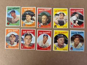 1959 Topps Baseball Cards - 10 Different