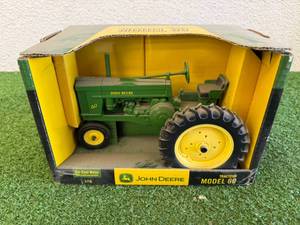 John Deere Model 60 Tractor 116 Scale