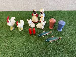 Salt & Pepper Shakers
