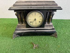 Vintage Mantle Clock