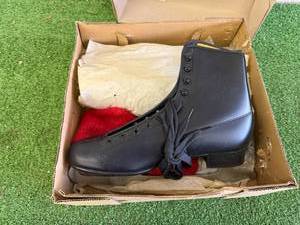 Mens Figure Skates Size 12