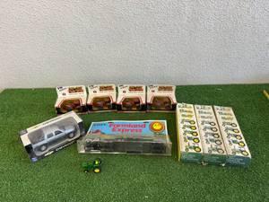 Toy Tractors, Truck & 2002 Chevrolet Avalanche