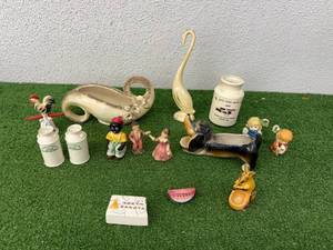 Collectibles - Salt & Pepper Shakers, Planter & Home Decor