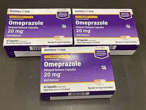 HealthCare Aisle Omeprazole 20 mg Delayed-Release Capsules (Lot of 3)