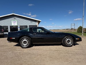 1985 Chevrolet Corvette! only 25,000 miles! 1 owner!