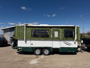 2008 HI-LO camper