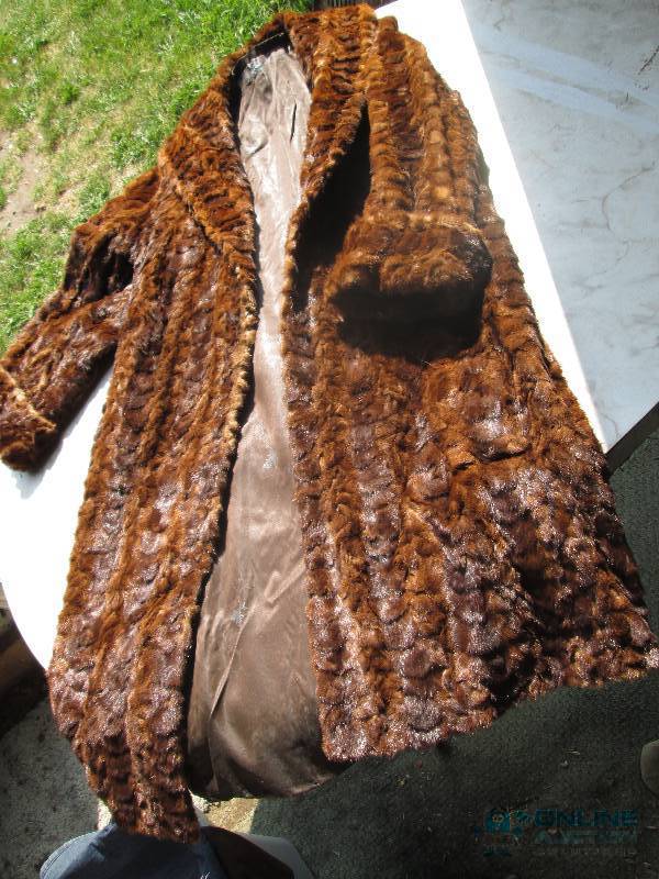 Real fur coat46 long...