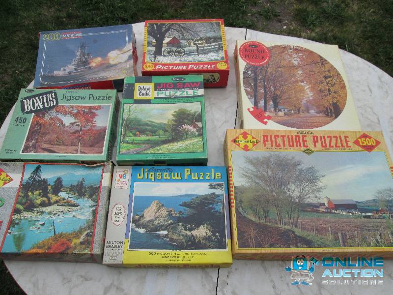 Lot of vintage puzzles...