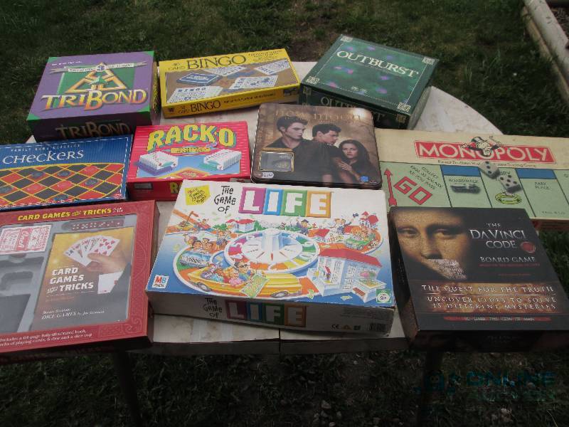 Lot of assorted games...