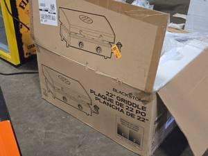 Blackstone� Griddle 22 (in original packaging)