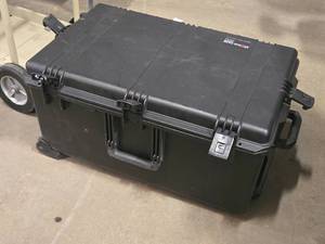 Hardigg Storm Trak Storm Case Road Case with Handle and Wheels iM2975