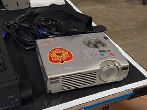 Epson Powerlite 715C Projector with Case and Remote Control