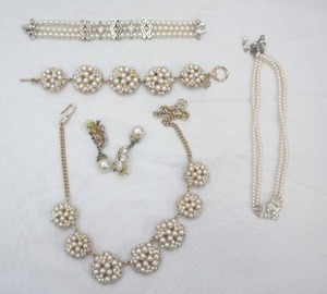 Vintage Diamonds & Pearls Necklace, Earrings, Bracelet (not authenticated)