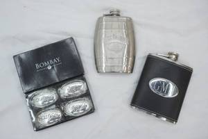 Jack Daniels Flask, Engraved Flask, Metal Liquor Decanter Labels.