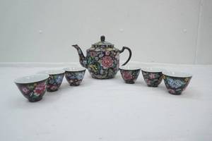 Vintage Chinese Millefleur Famille Noire Tea Set