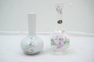 Vintage Aynsley Fine Bone China Bud Vase Little Sweetheart Pattern 7.25 tall Russ Berrie Ceramic Floral Bud Vase