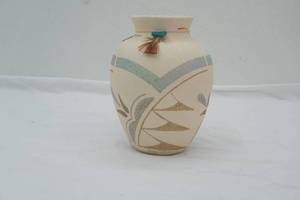 Vintage Southwest Native American Style Hand-Painted Pottery Vase 7 tall