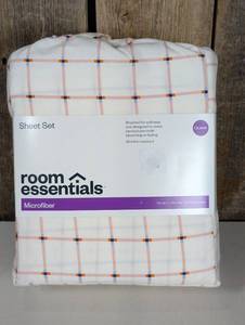 Room Essentials Queen Microfiber Sheet Set, Pink Grid