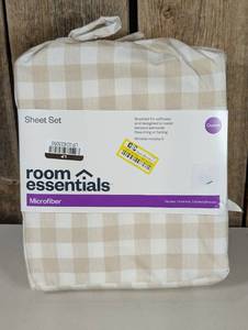 Room Essentials Queen Microfiber Sheet Set, Cream