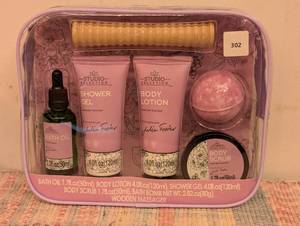 Studio Selection Lavender Scented 7pc. Bath Set Aromatherapy.