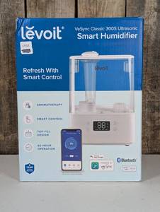 Levoit Classic 300S Ultrasonic Smart Humidifier White Cool Mist, No Filter, 300-500 sq. ft., Bedroom & Baby Use