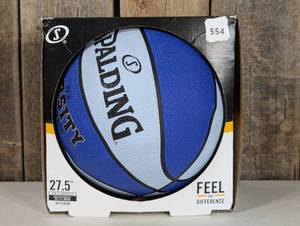 Spalding VARSITY 27.5 All surface Basketball  Size 5, Game Ready