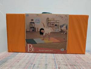 B. toys Wonder Tumble Mat Folding Gymnastics Playmat