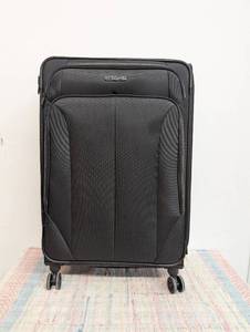 American Tourister Phenom Softside Large Checked Spinner Suitcase - Black Medium Spinner Luggage