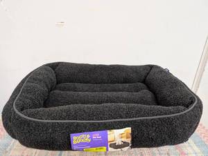 Modern Cuddler Rectangle Dog Bed - M - Boots & Barkley