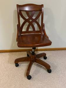 HOUS 456-40 Desk Chair - Wooden Swivel Desk Chair with Open X-Back (June 2009)