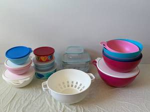 LocknLock Glass Storage Containers & Assorted Plastic Mixing Bowls - Colorful Kitchen Set