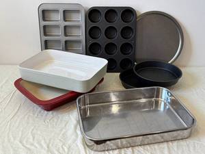 Assorted Bakeware Set - Muffin Pans, Cake Pans, Loaf Pan and Casserole Dishes