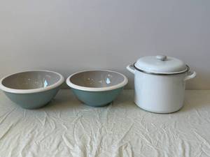 Made in Italy MarketPlace Teal Enamel Bowls (Set of 3) & White Enamel Stock Pot