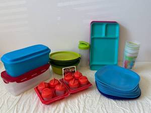 Egglettes & Assorted Storage Containers - Lids, Cups & Accessories (Multicolor)