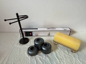Metal Jewelry Stand With Curved Arm Rack And Ball Finial